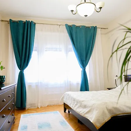 Art Deco Apartment